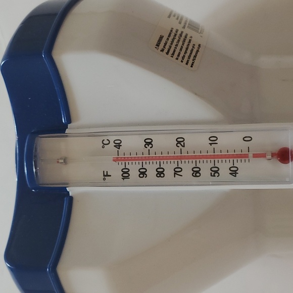 Pool chlorene dispensor and thermometer - Picture 4 of 6